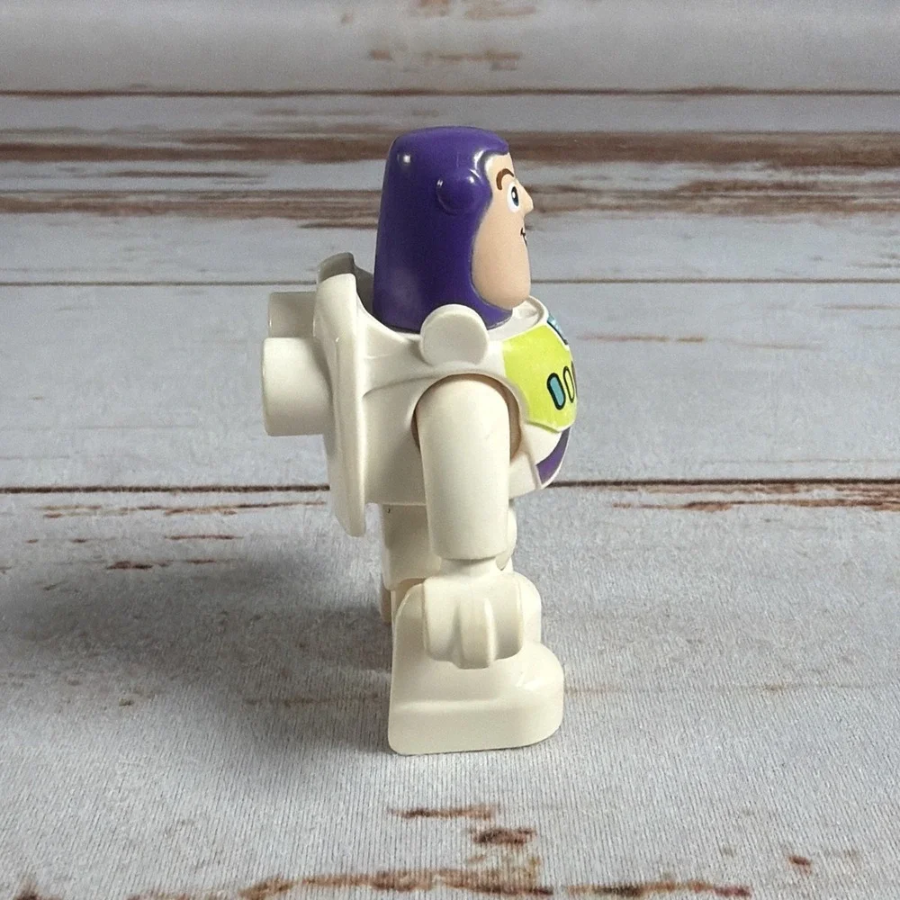 LEGO Duplo Buzz Lightyear Figure From Toy Story Pizza Planet Set 5658 Authentic